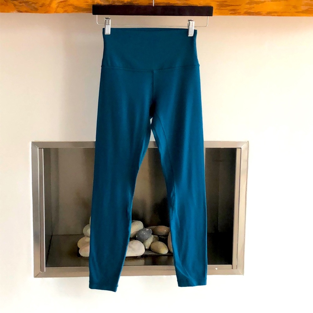 lululemon Align High-Rise Pant 25"
Green Jasper size 4 yoga pants workout run